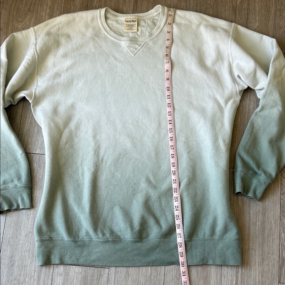 Ombre Gradient Sweatshirt - Picture 4 of 4